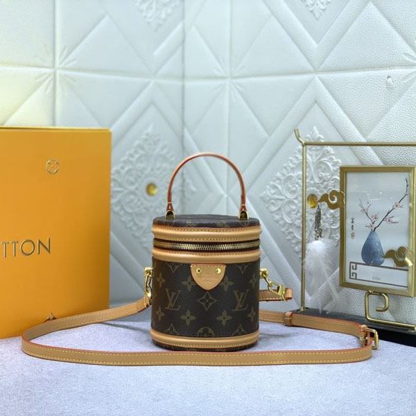 Louis Vuitton Cosmetic Bags - Click Image to Close